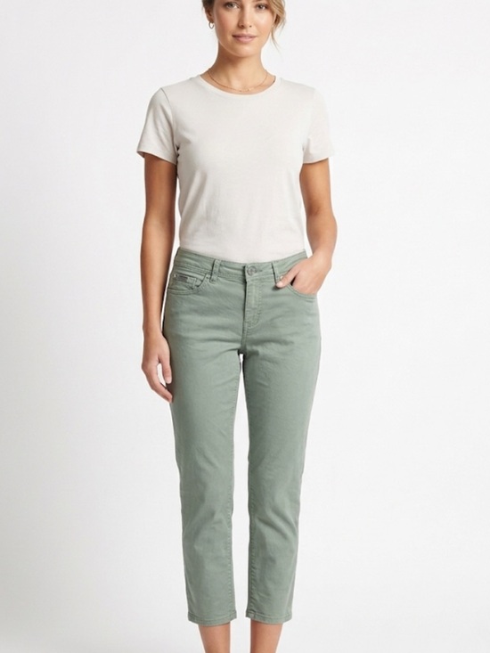 Calvin Klein Pants - Calvin Klein Light Sage Cropped Capris